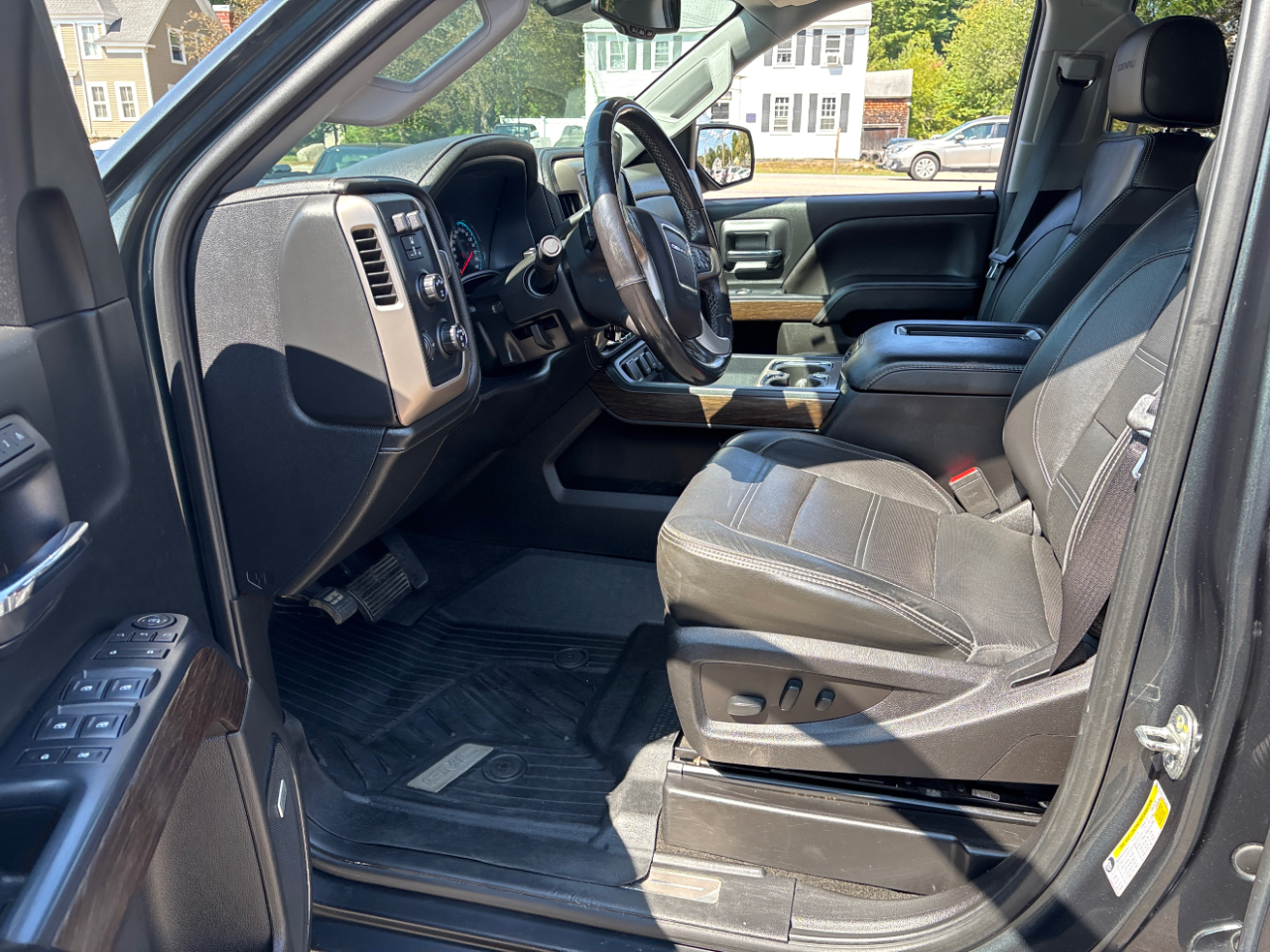 2018 Gmc Sierra Denali photo 2