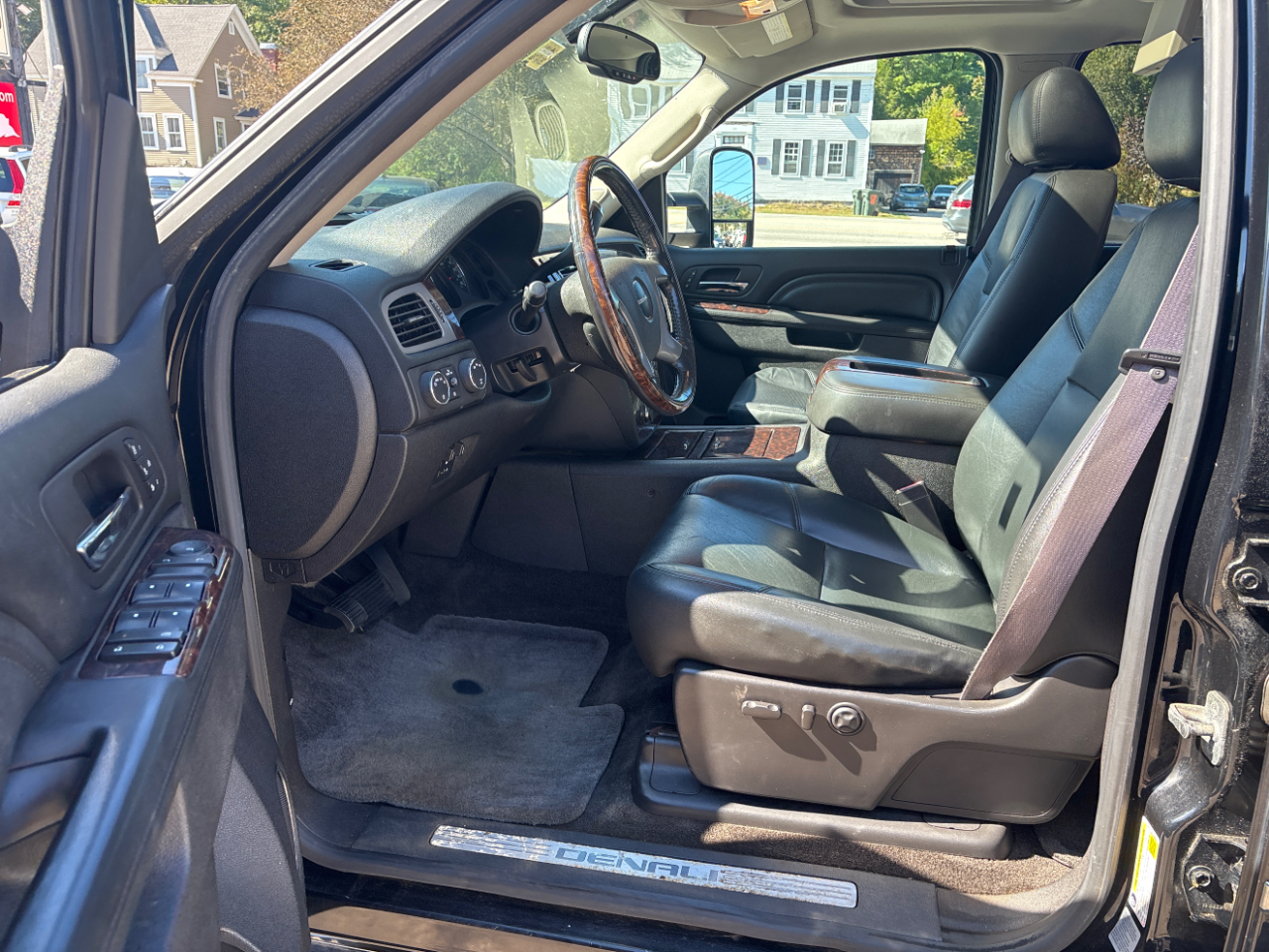 2012 Gmc Sierra Denali photo 3