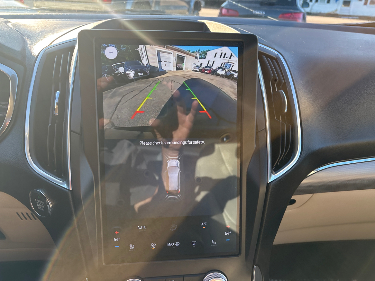 2021 Ford Edge Titanium photo 17