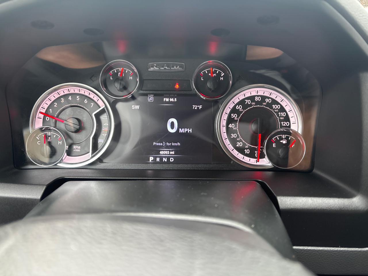 2018 Ram 1500 SLT photo 11