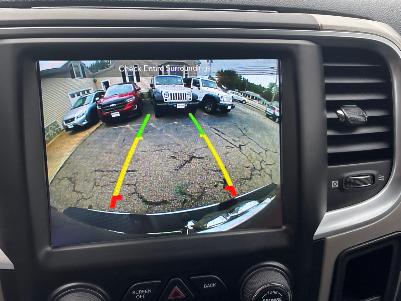 2018 Ram 1500 SLT photo 13