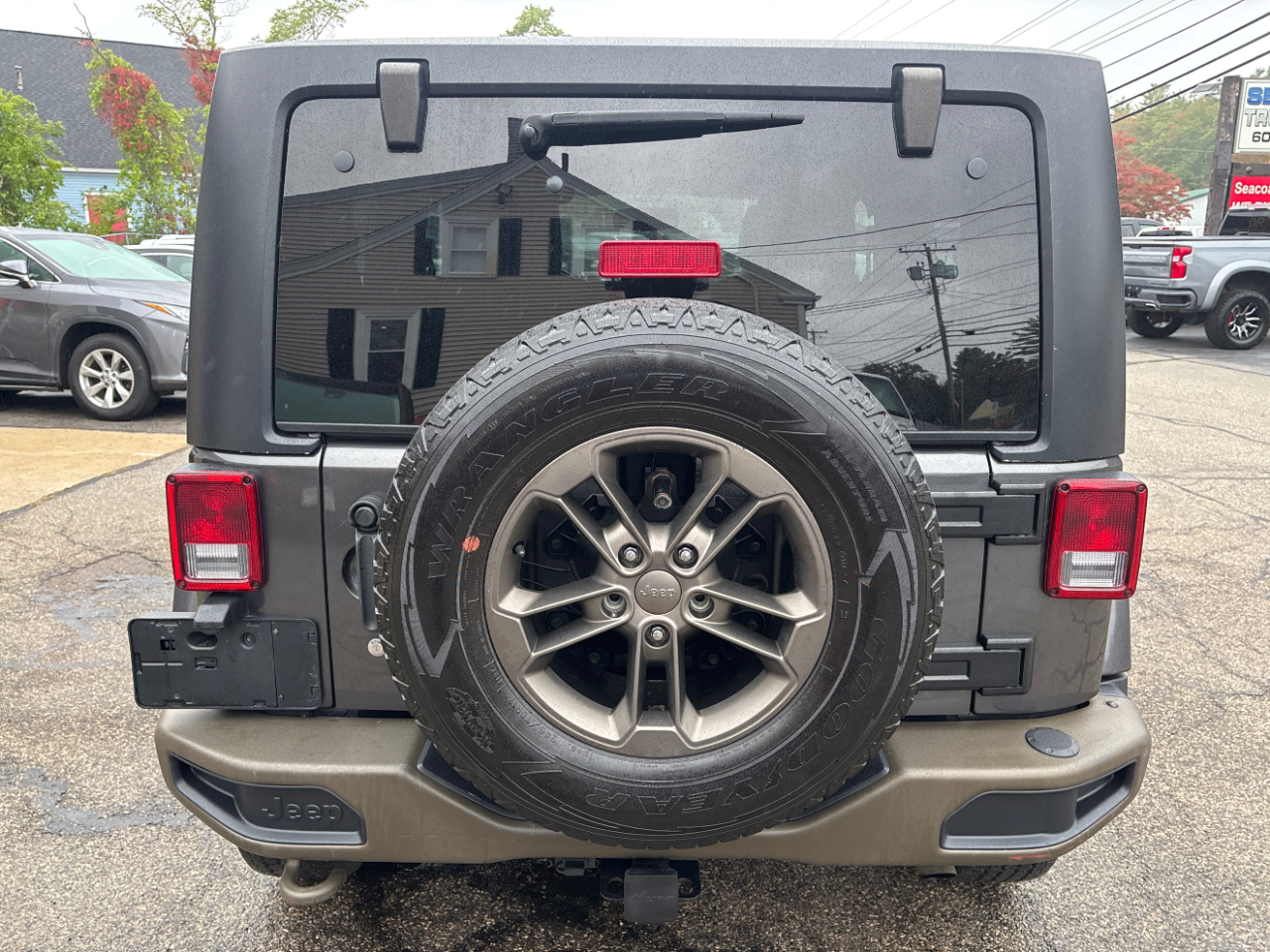 2017 Jeep Wrangler Anniversary Edition photo 2