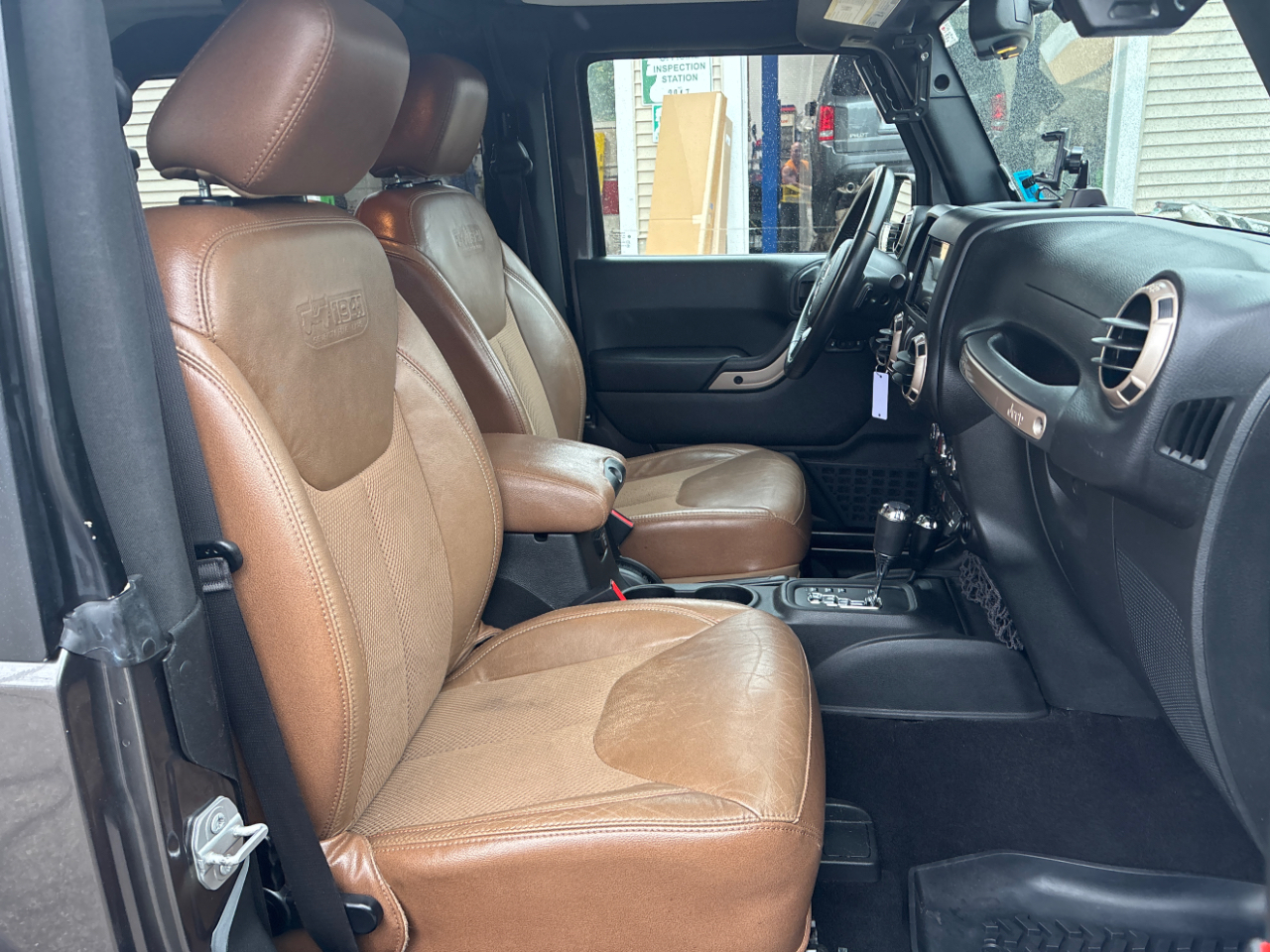 2017 Jeep Wrangler Anniversary Edition photo 8