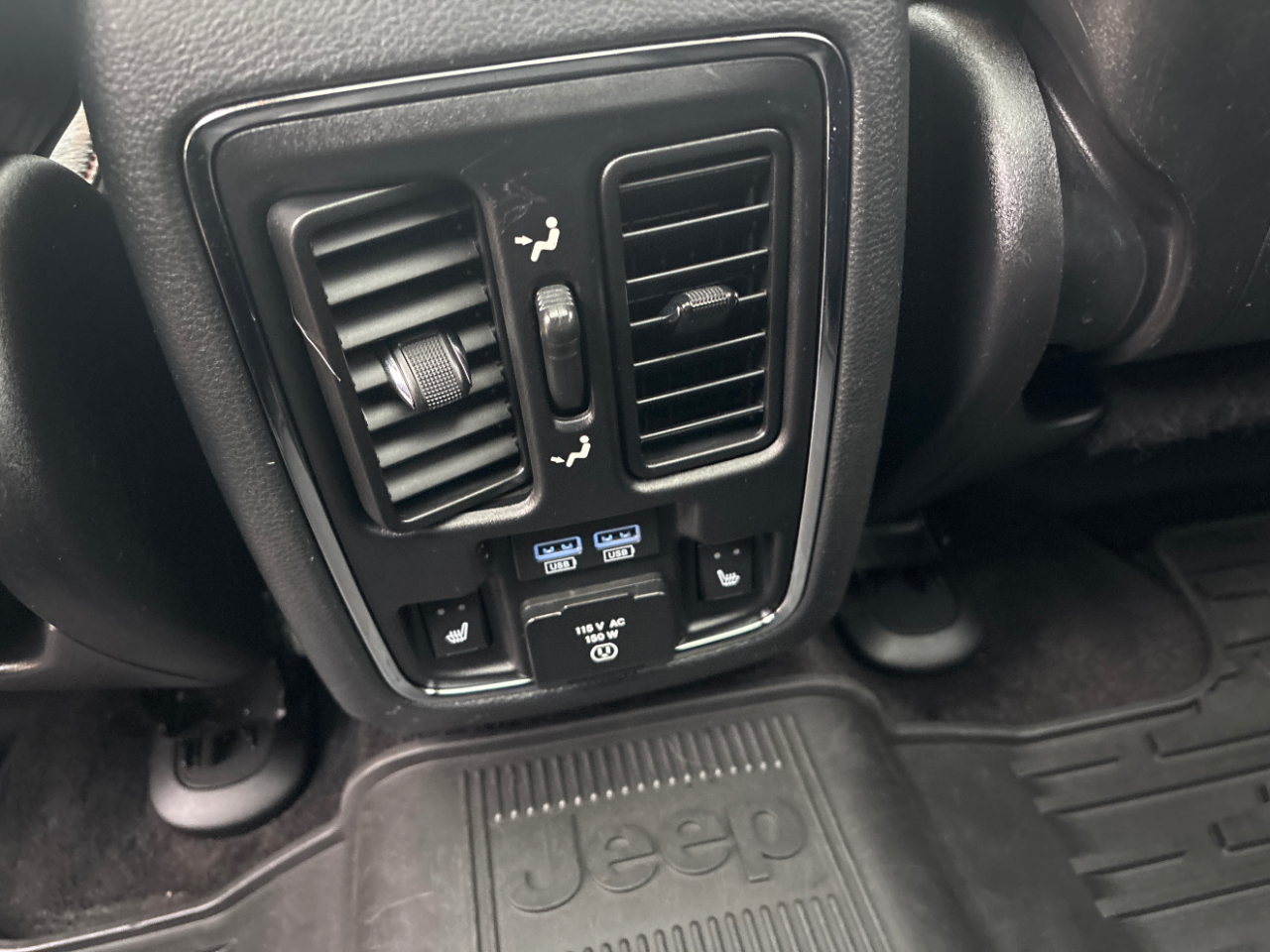 2017 Jeep Grand Cherokee Trailhawk photo 7