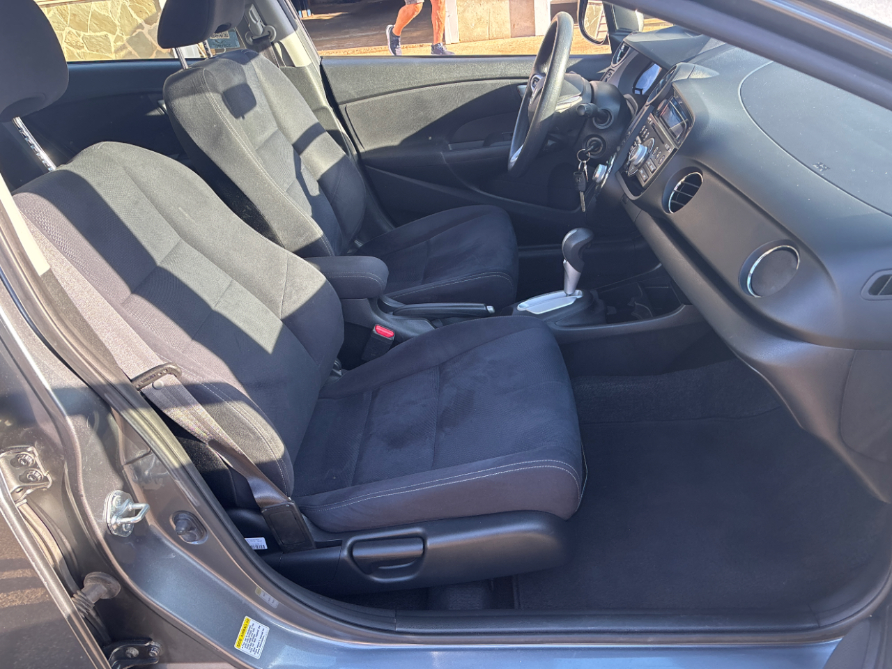 2014 Honda Insight LX photo 8