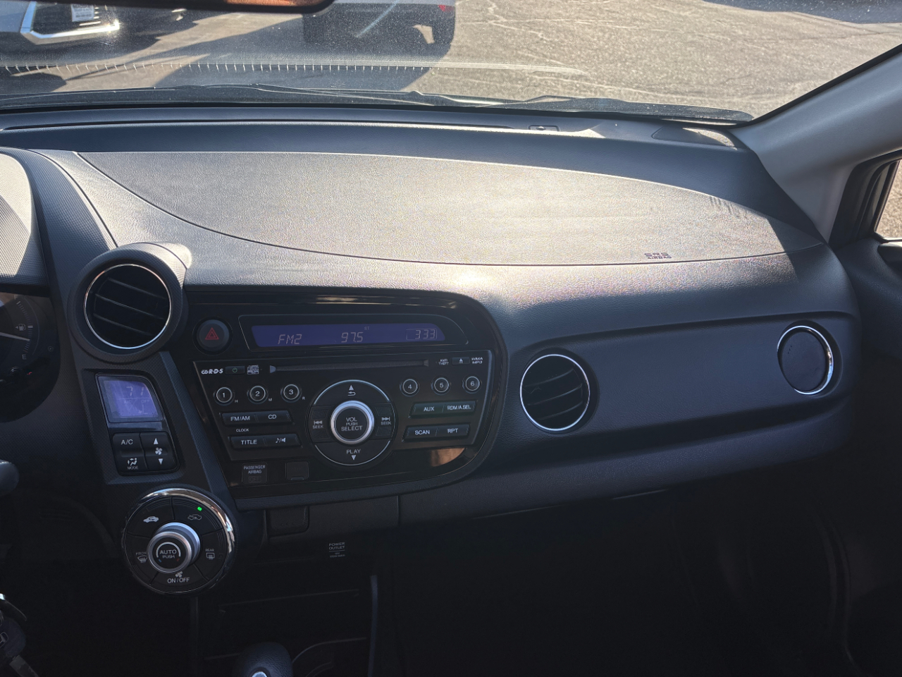 2014 Honda Insight LX photo 14
