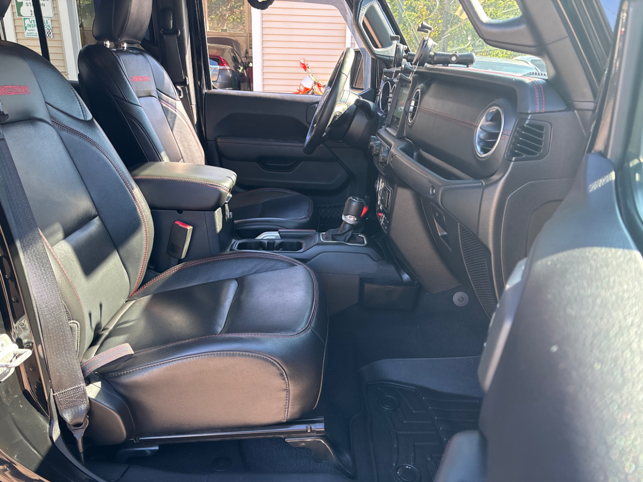 2020 Jeep Gladiator Rubicon photo 6