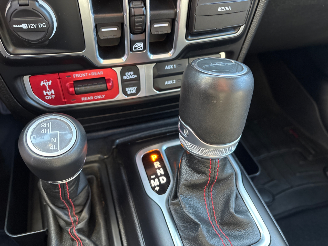 2020 Jeep Gladiator Rubicon photo 13