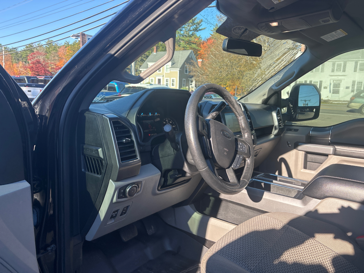 Ford F-150 XLT SuperCrew 5.5-ft. Bed 4WD 2018 Ford F-150 XLT SuperCrew 5.5-ft. Bed 4WD 2018