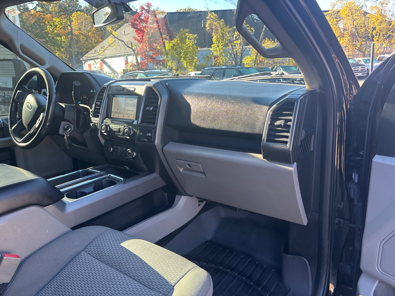Ford F-150 XLT SuperCrew 5.5-ft. Bed 4WD 2018 Ford F-150 XLT SuperCrew 5.5-ft. Bed 4WD 2018