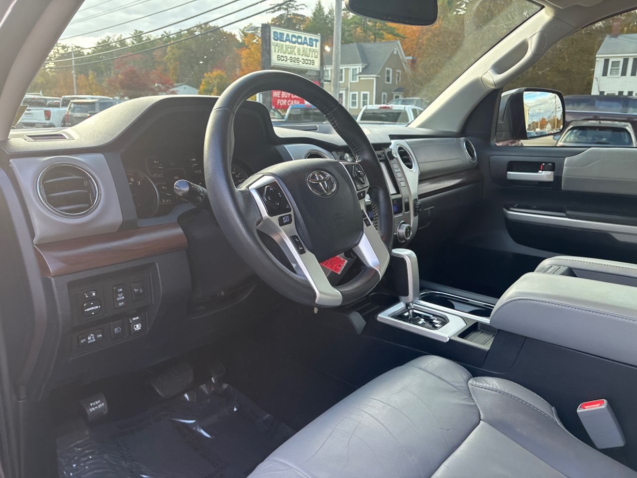 Toyota Tundra Limited 5.7L Double Cab 4WD 2019 Toyota Tundra Limited 5.7L Double Cab 4WD 2019
