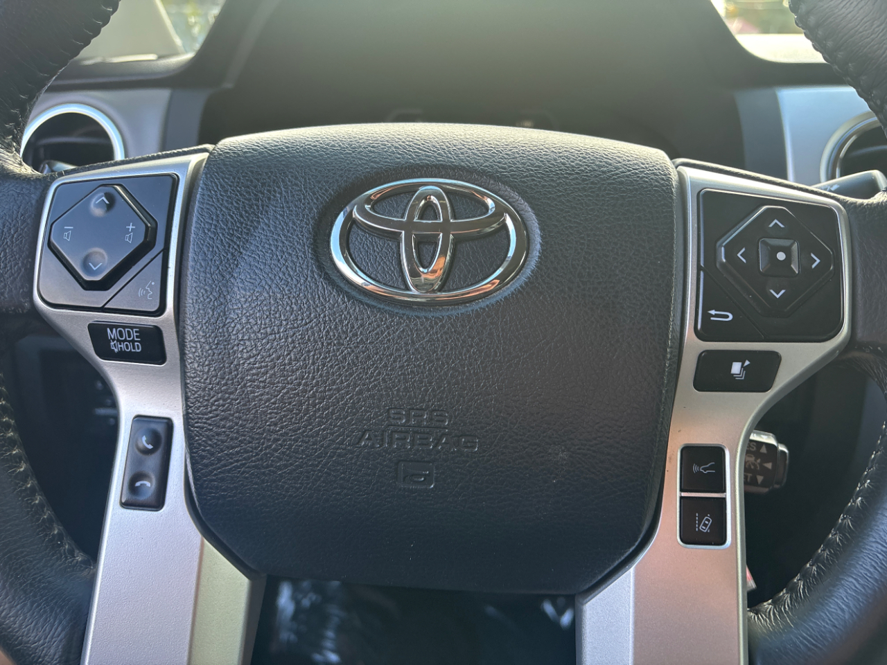 Toyota Tundra Limited 5.7L Double Cab 4WD 2019 Toyota Tundra Limited 5.7L Double Cab 4WD 2019