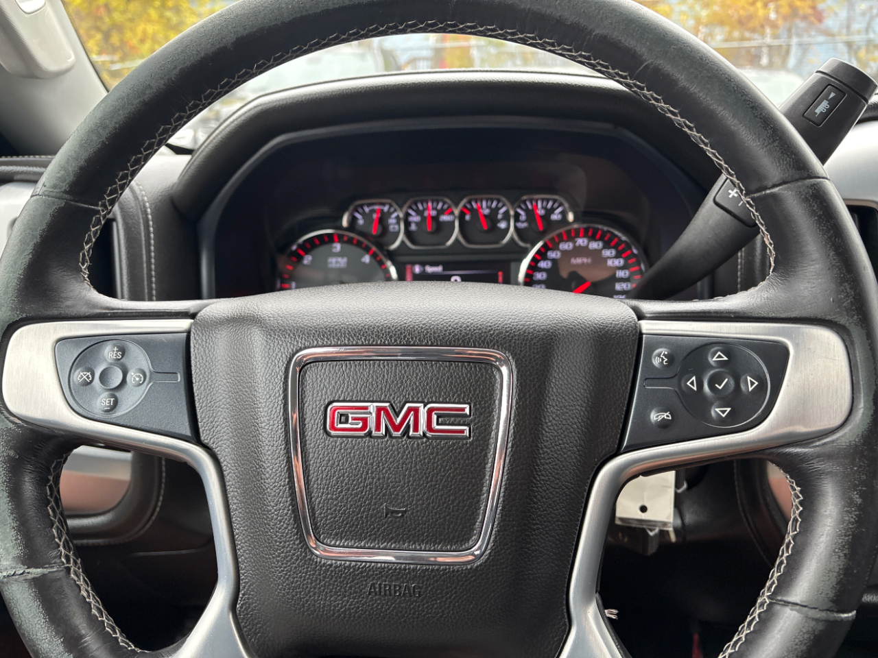 GMC Sierra 2500HD SLE Crew Cab 4WD 2015 GMC Sierra 2500HD SLE Crew Cab 4WD 2015