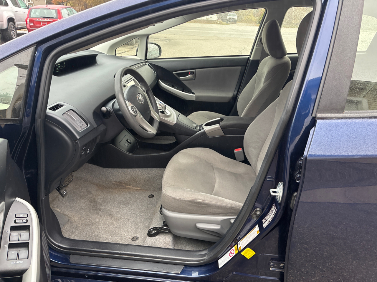 Toyota Prius 5dr HB Three (Natl) 2015 Toyota Prius 5dr HB Three (Natl) 2015