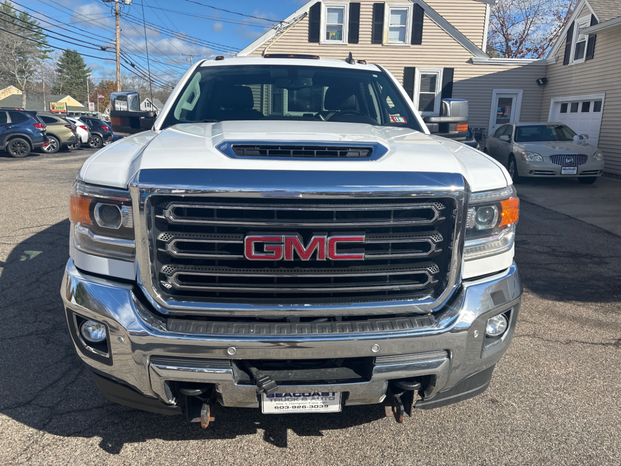 GMC Sierra 3500HD SLT Crew Cab 4WD 2018 GMC Sierra 3500HD SLT Crew Cab 4WD 2018