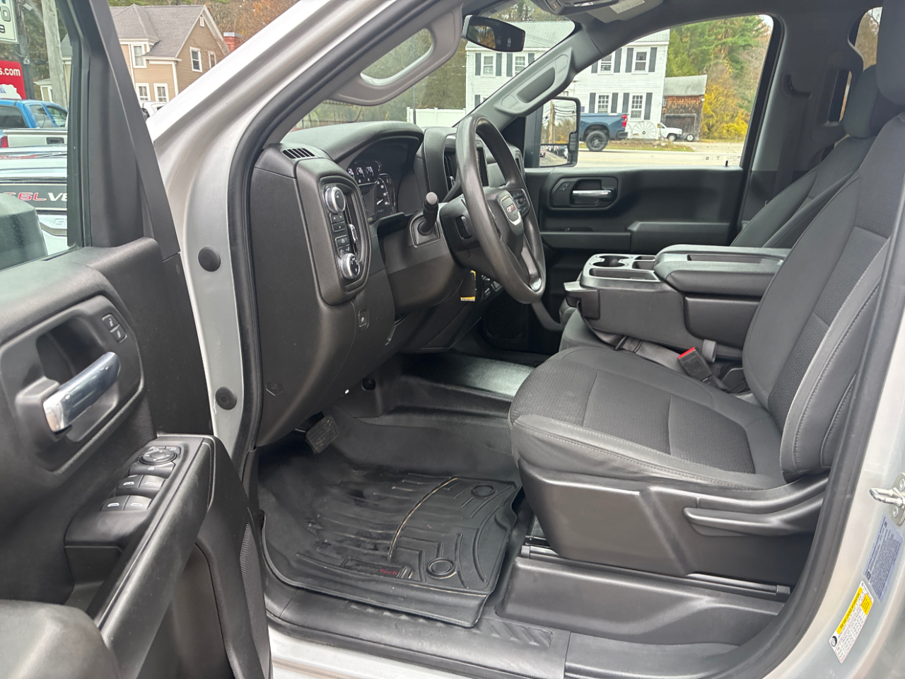 GMC Sierra 2500HD Pro Double Cab 4WD LB 2022 GMC Sierra 2500HD Pro Double Cab 4WD LB 2022