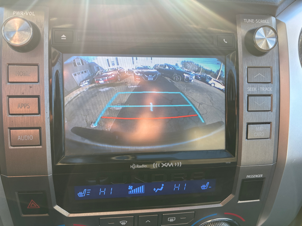 Toyota Tundra Limited 5.7L CrewMax 4WD 2016