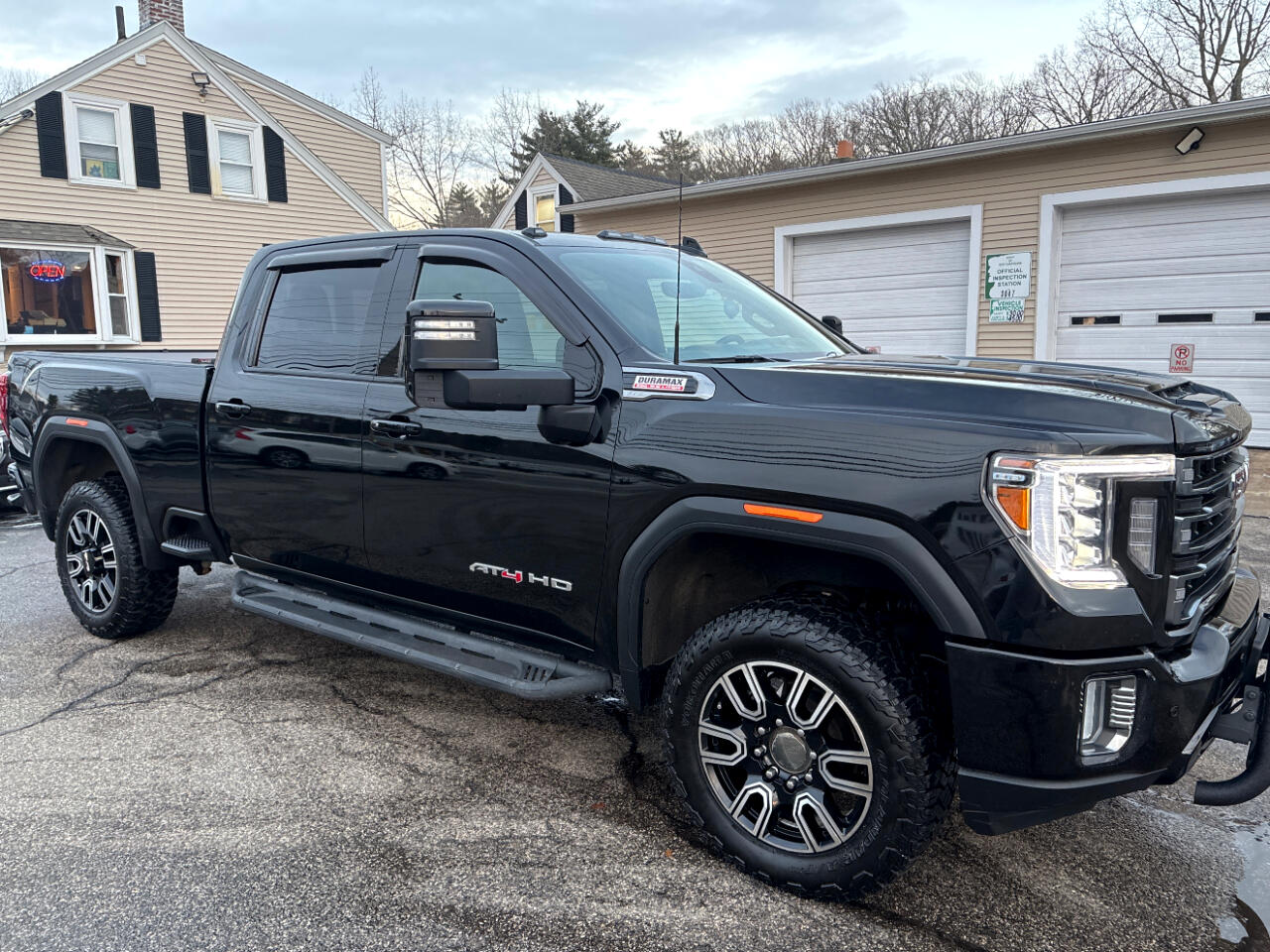 GMC Sierra 3500HD AT4 Crew Cab 4WD 2021