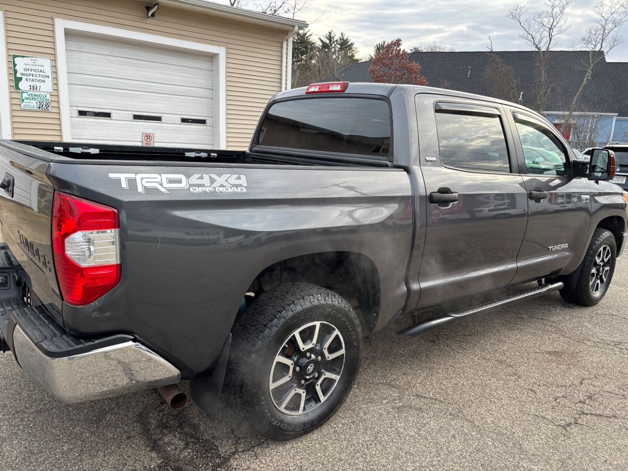 Toyota Tundra SR5 5.7L V8 CrewMax 4WD 2014