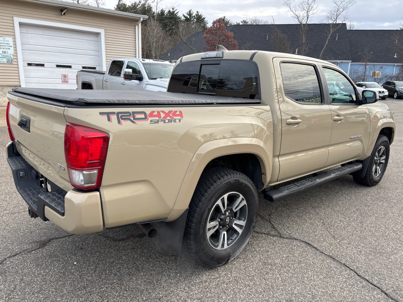 Toyota Tacoma  2017