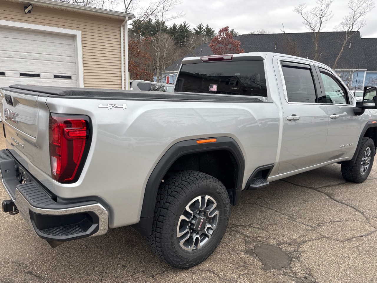 GMC Sierra 2500HD SLE Crew Cab 4WD 2022