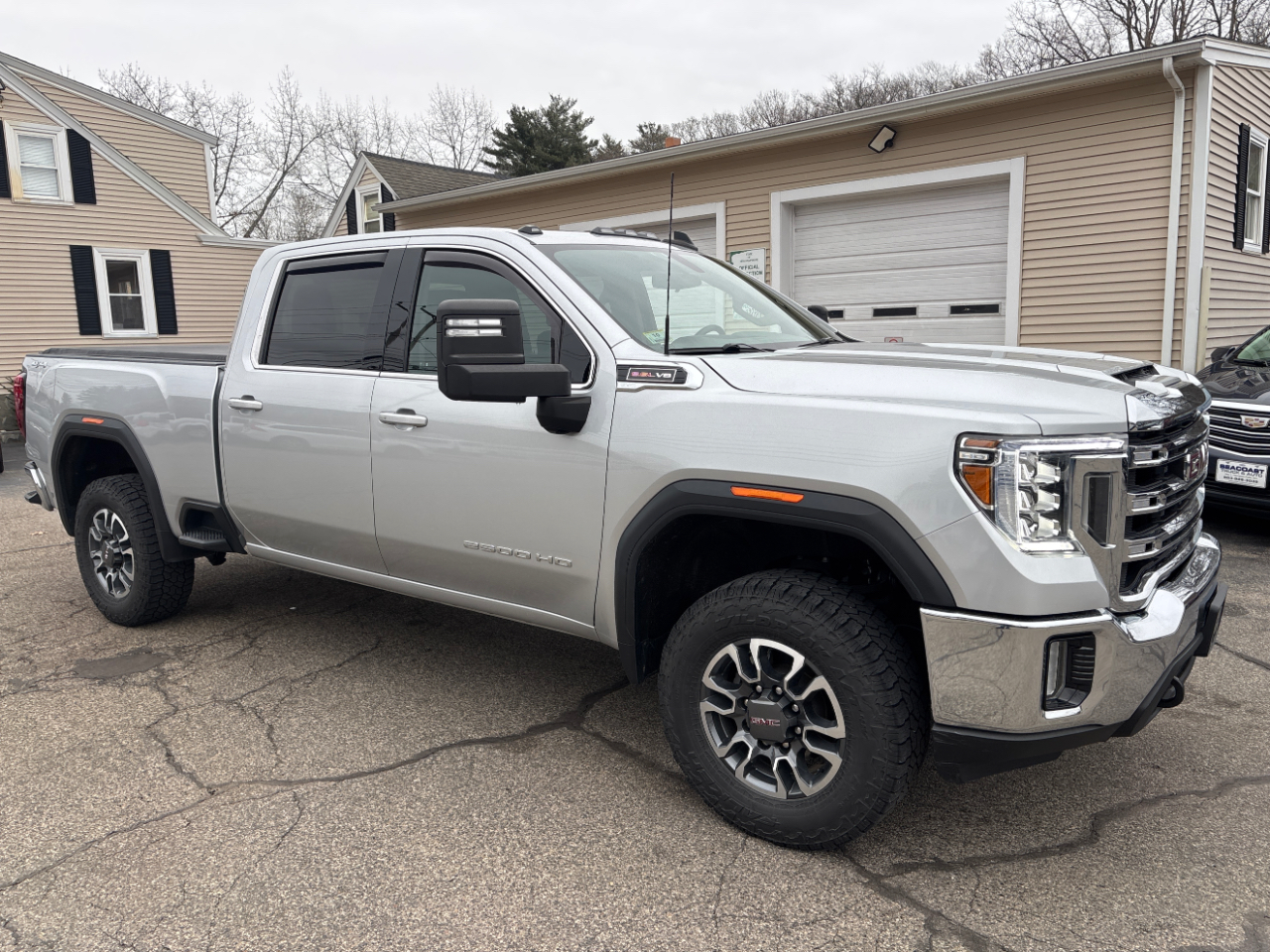 GMC Sierra 2500HD SLE Crew Cab 4WD 2022
