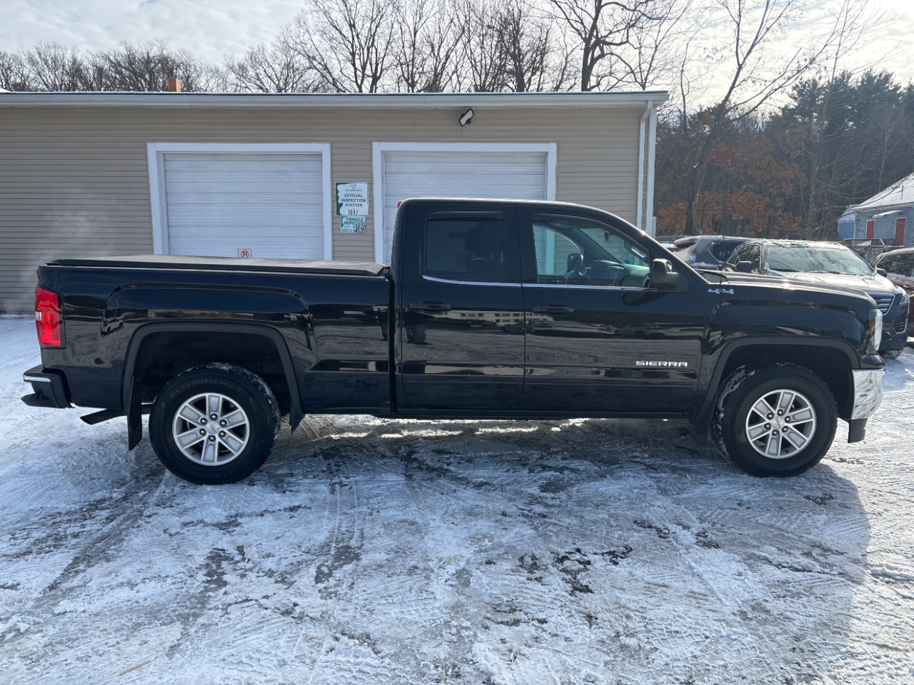 GMC Sierra 1500 SLE Double Cab 4WD 2017