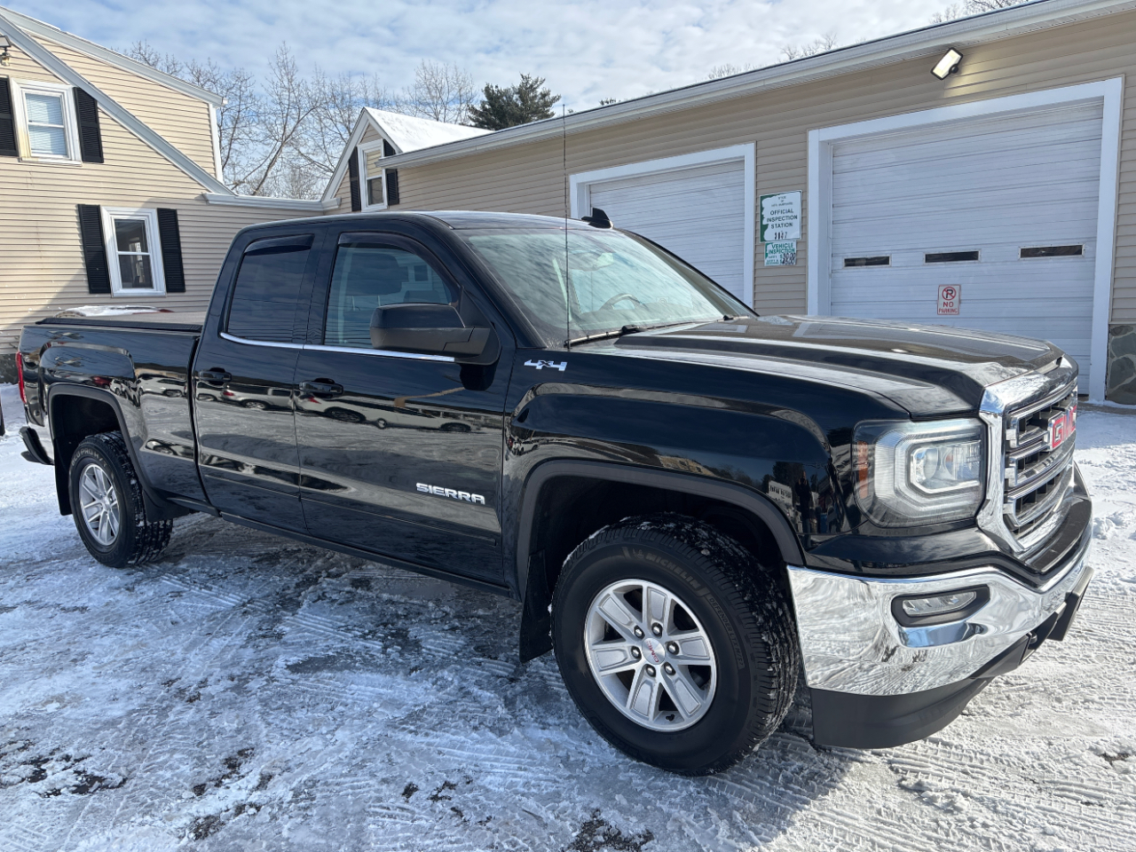 GMC Sierra 1500 SLE Double Cab 4WD 2017