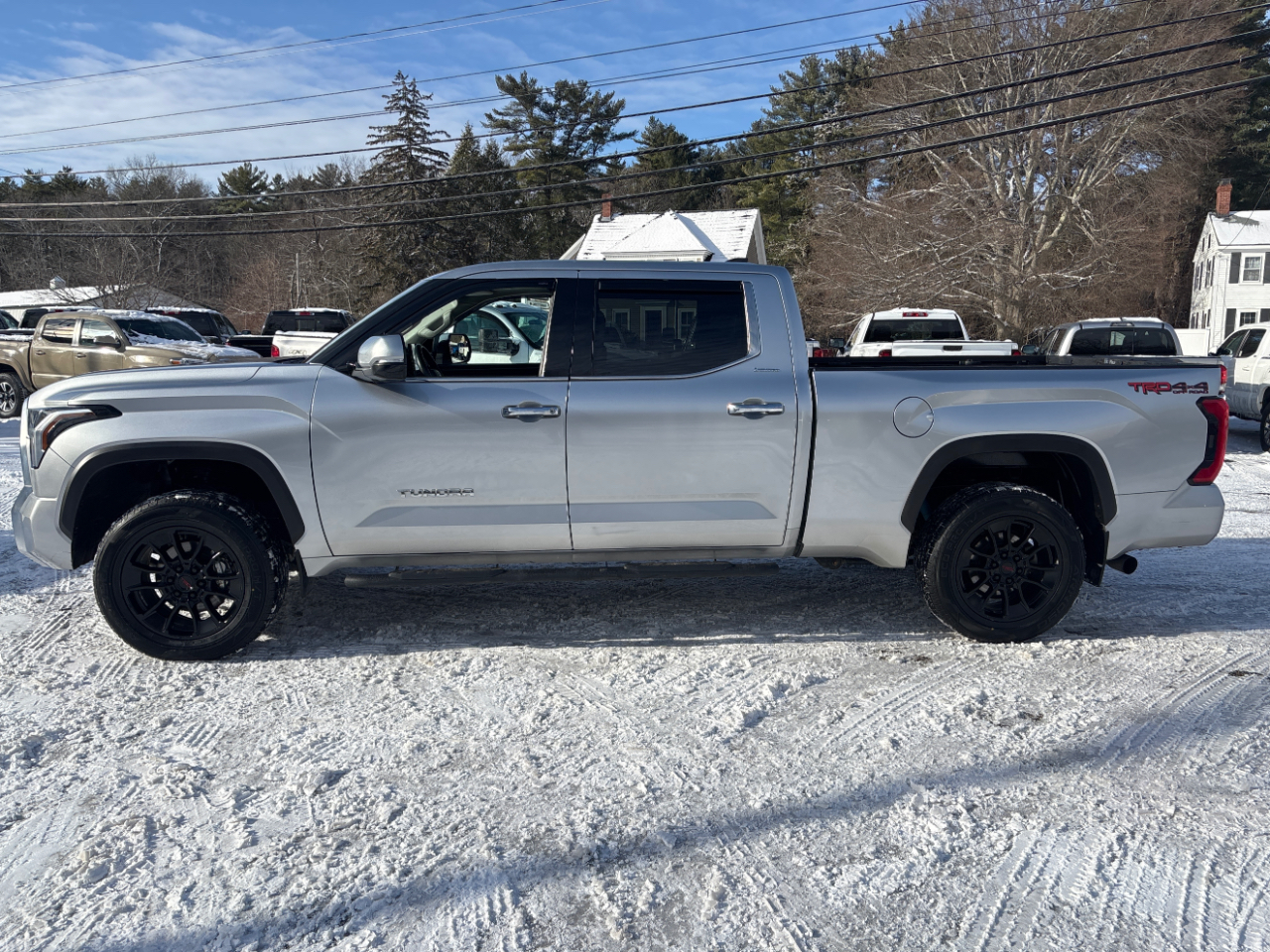 Toyota Tundra Limited CrewMax 4WD Long Bed 2023