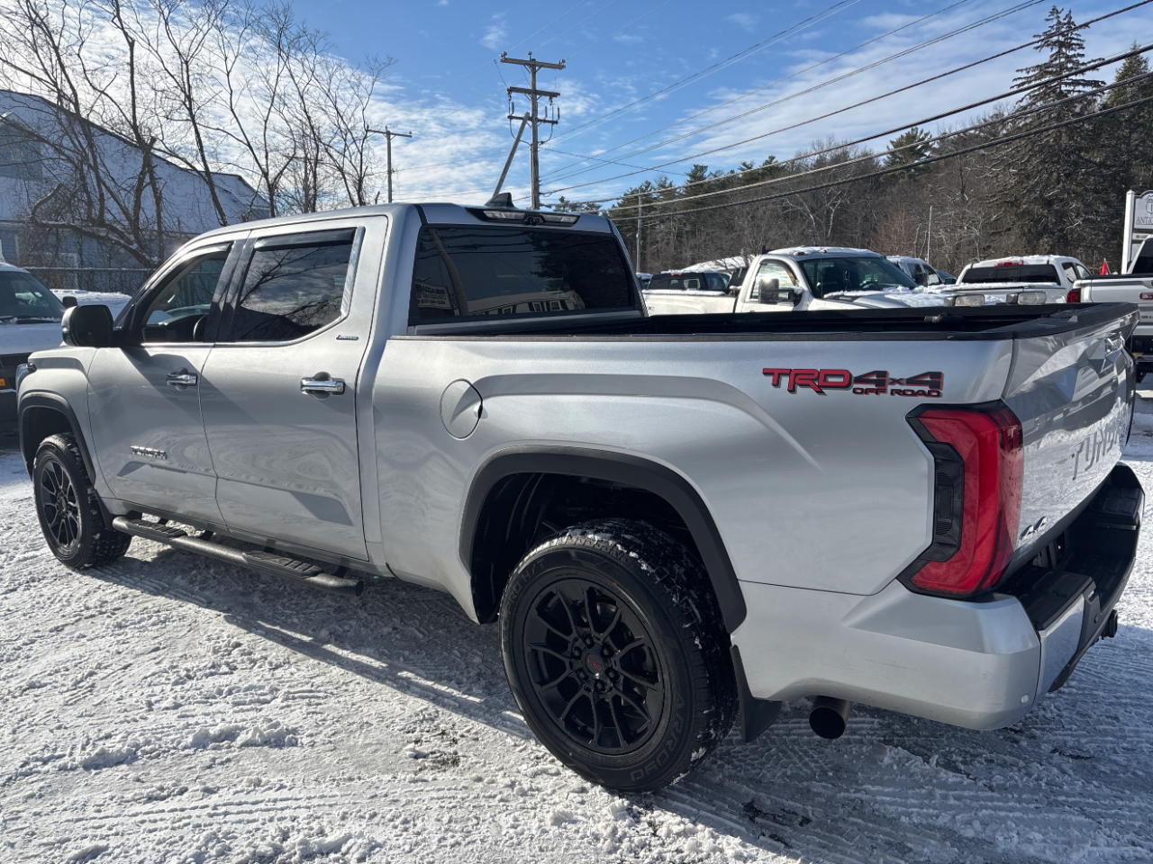 Toyota Tundra Limited CrewMax 4WD Long Bed 2023