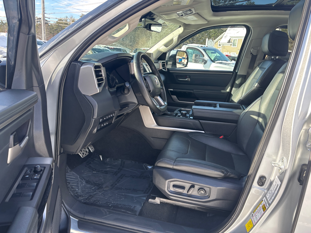 Toyota Tundra Limited CrewMax 4WD Long Bed 2023