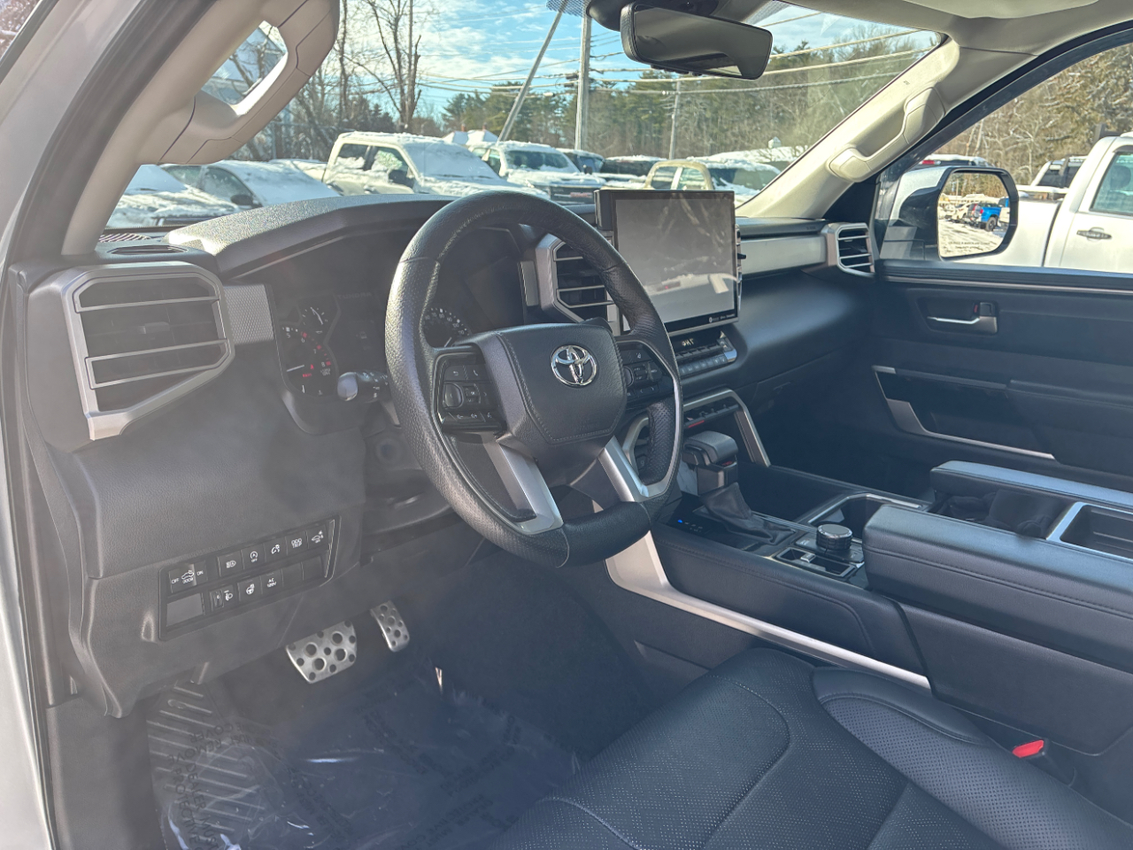 Toyota Tundra Limited CrewMax 4WD Long Bed 2023