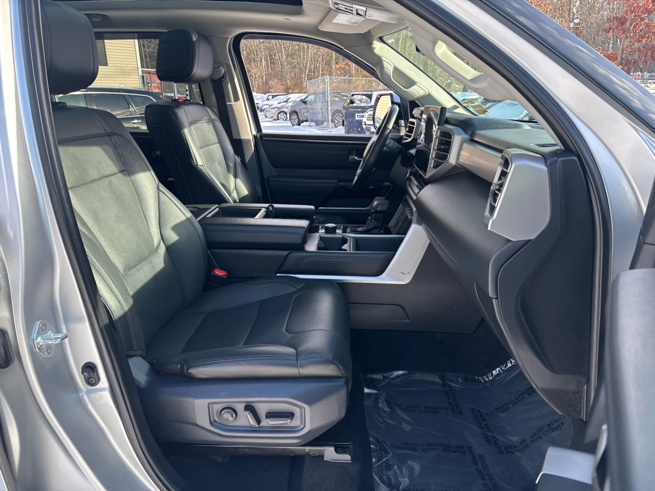 Toyota Tundra Limited CrewMax 4WD Long Bed 2023