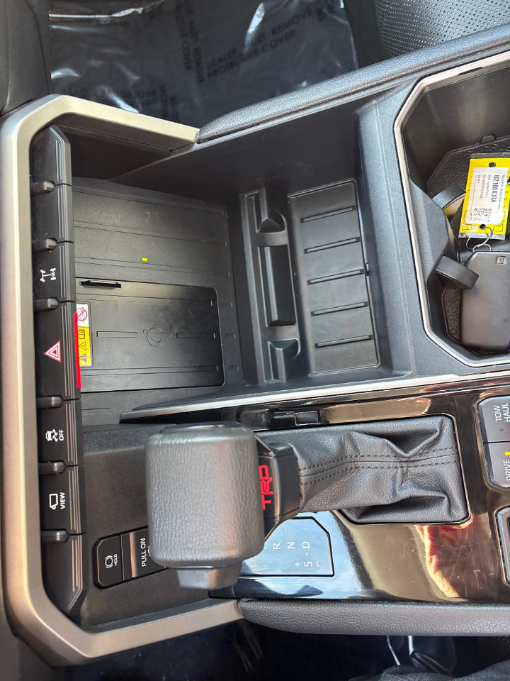 Toyota Tundra Limited CrewMax 4WD Long Bed 2023