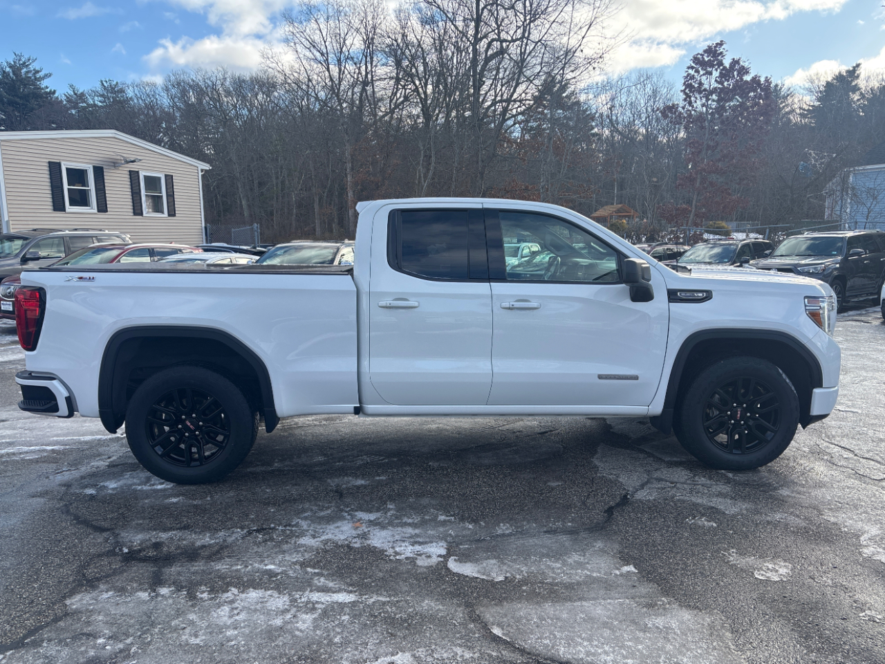 GMC Sierra 1500 Elevation Double Cab 4WD 2021