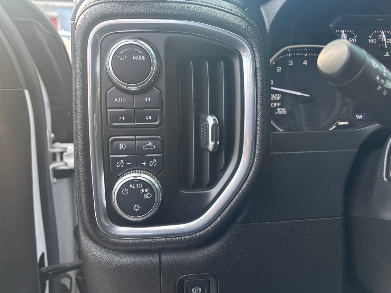 GMC Sierra 1500 Elevation Double Cab 4WD 2021