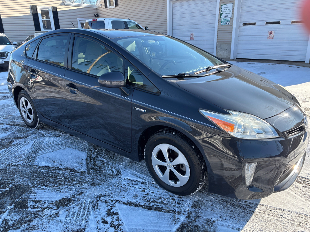 Toyota Prius Two 2015
