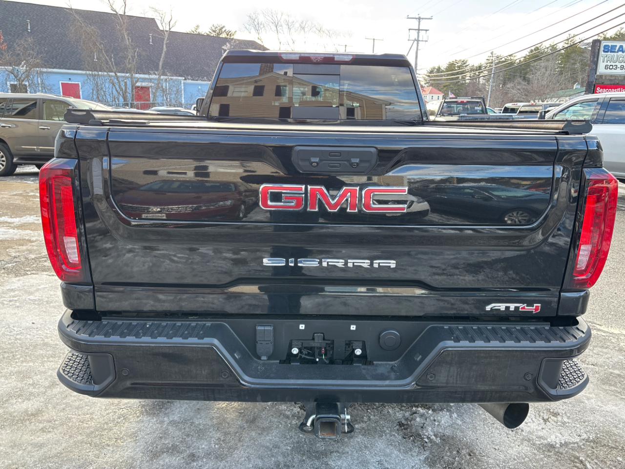 GMC Sierra 2500HD AT4 Crew Cab 4WD 2022