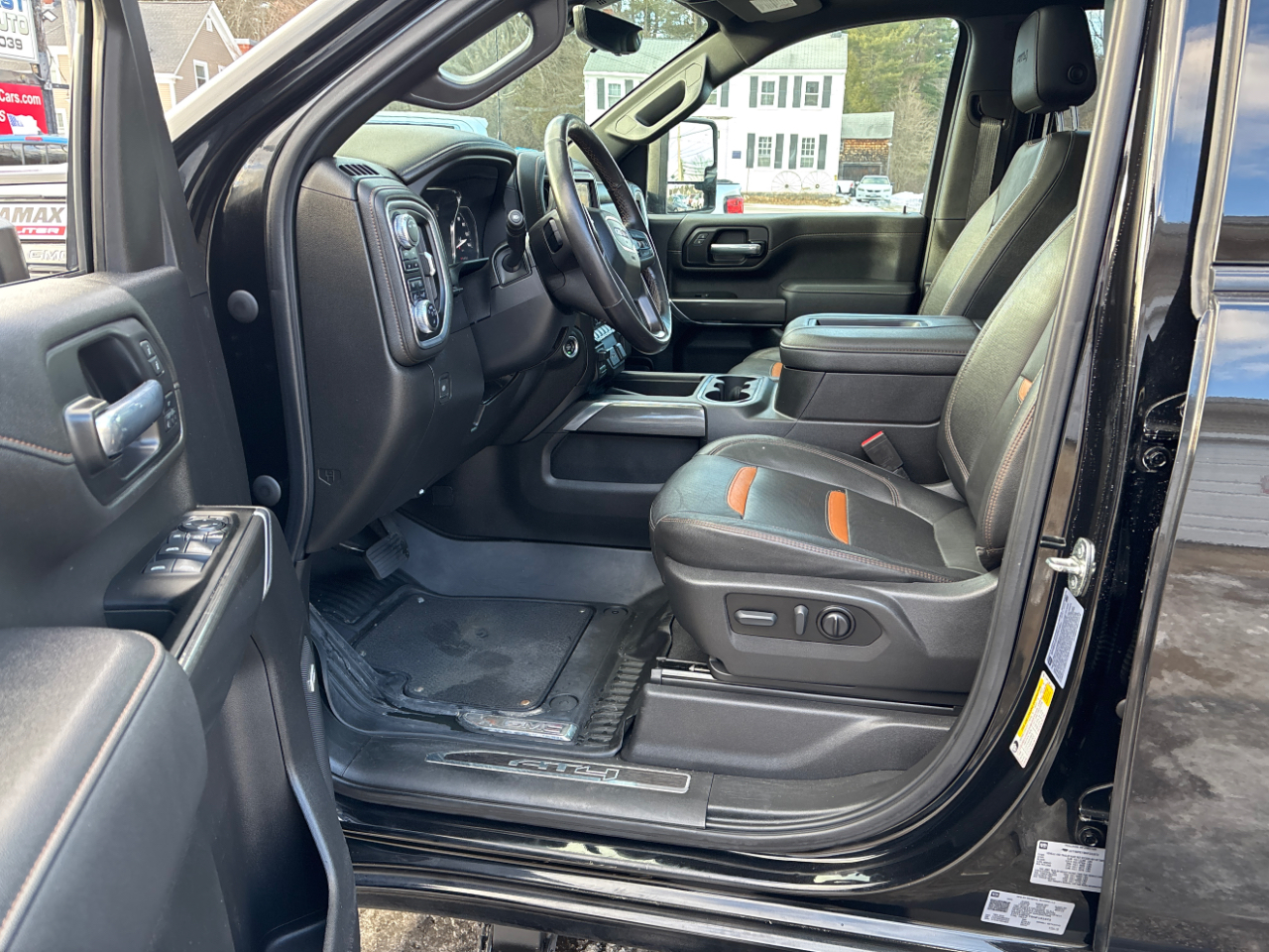 GMC Sierra 2500HD AT4 Crew Cab 4WD 2022