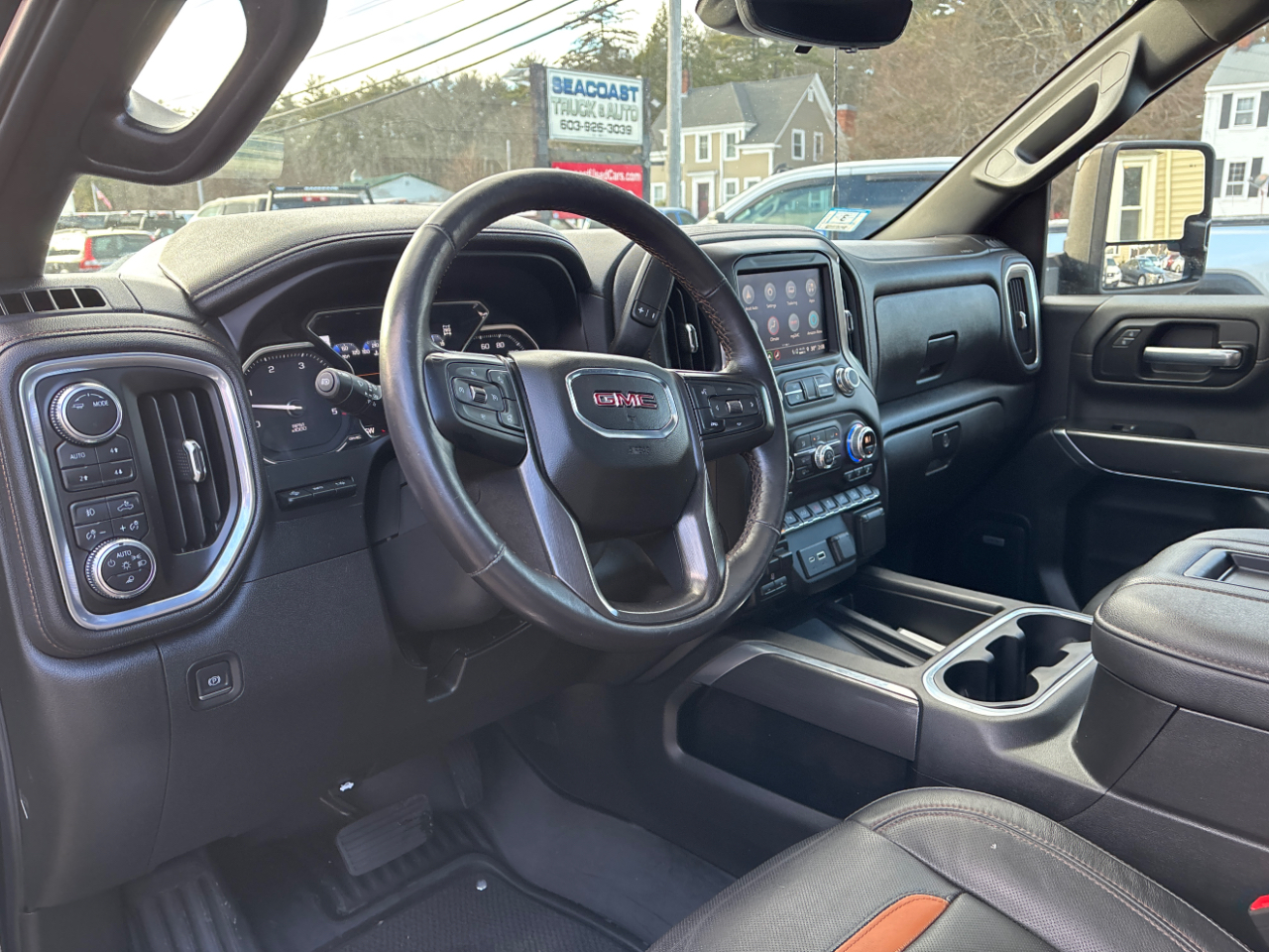 GMC Sierra 2500HD AT4 Crew Cab 4WD 2022