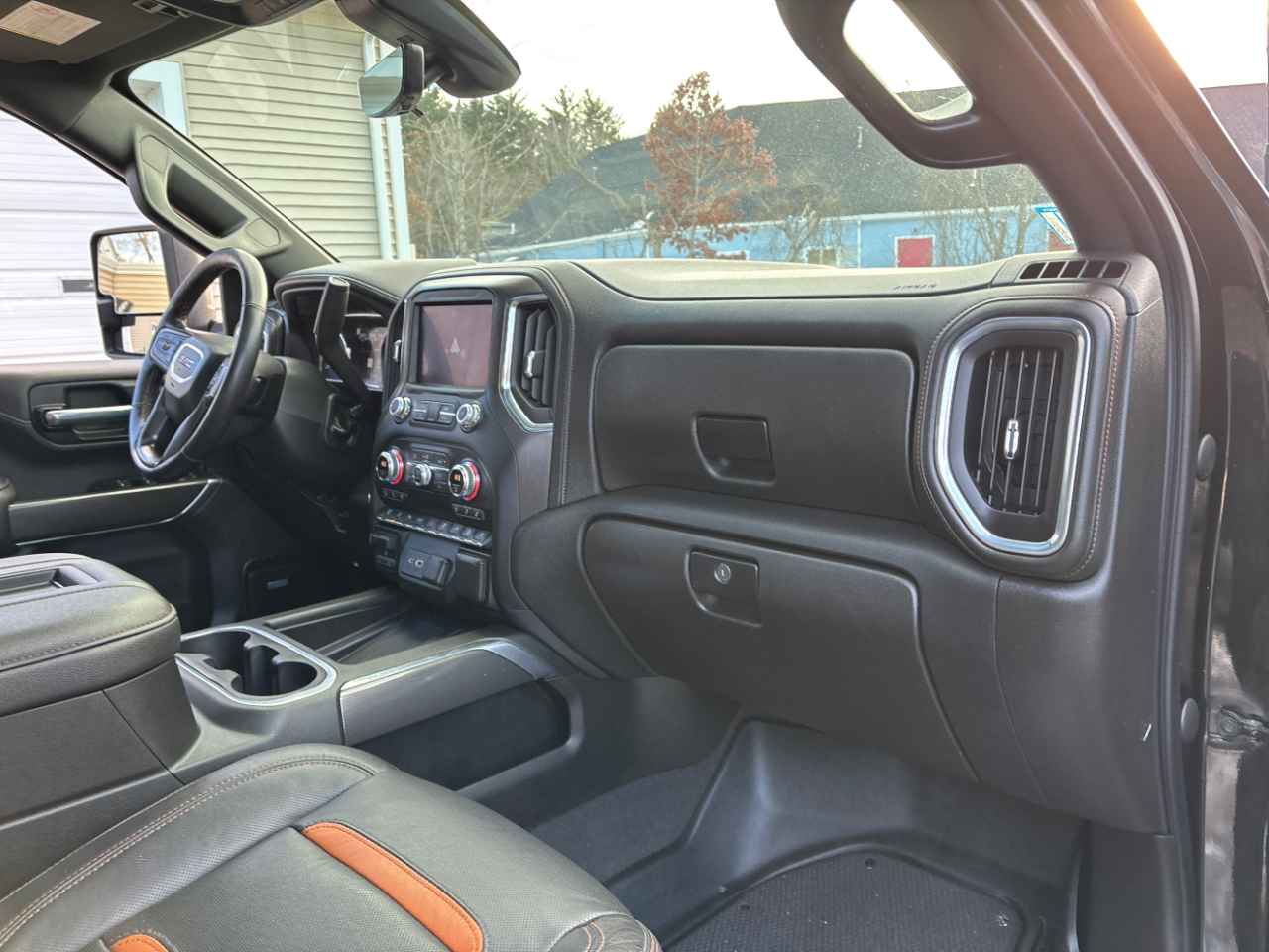GMC Sierra 2500HD AT4 Crew Cab 4WD 2022