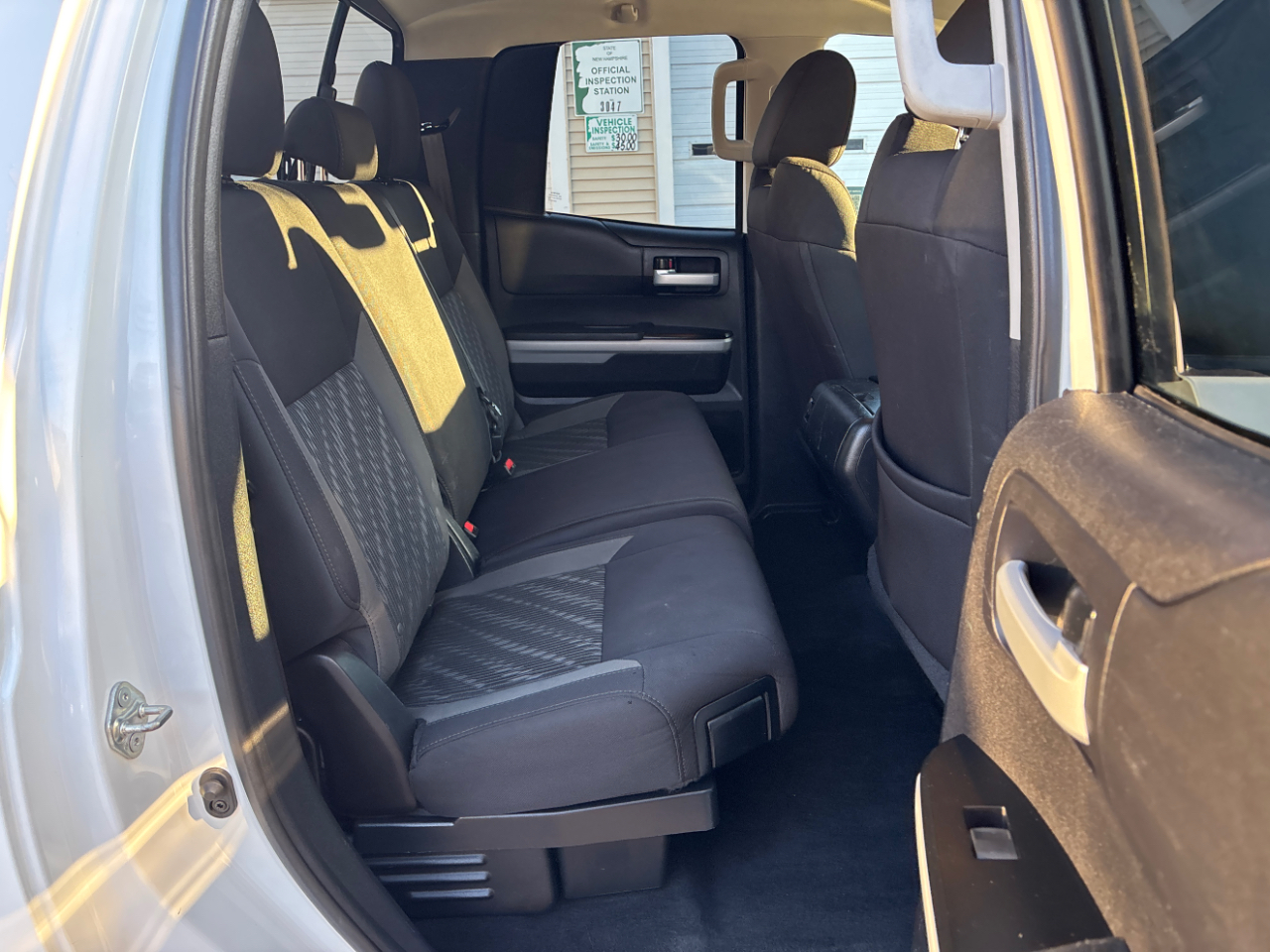 Toyota Tundra SR5 5.7L V8 Double Cab 4WD 2020