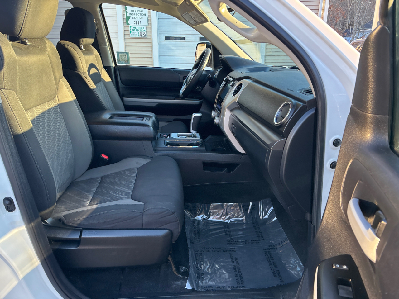 Toyota Tundra SR5 5.7L V8 Double Cab 4WD 2020