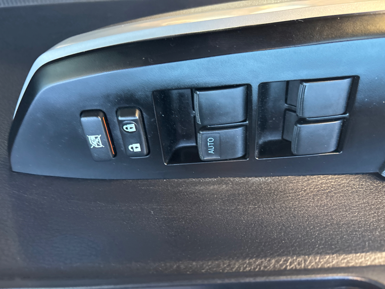 Toyota Tundra SR5 5.7L V8 Double Cab 4WD 2020