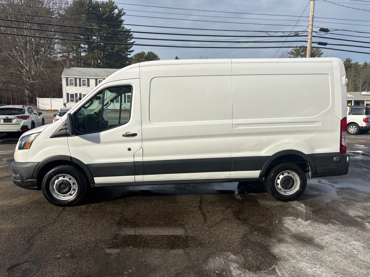 Ford Transit 250 Van Med. Roof w/Sliding Pass. 130-in. WB 2020