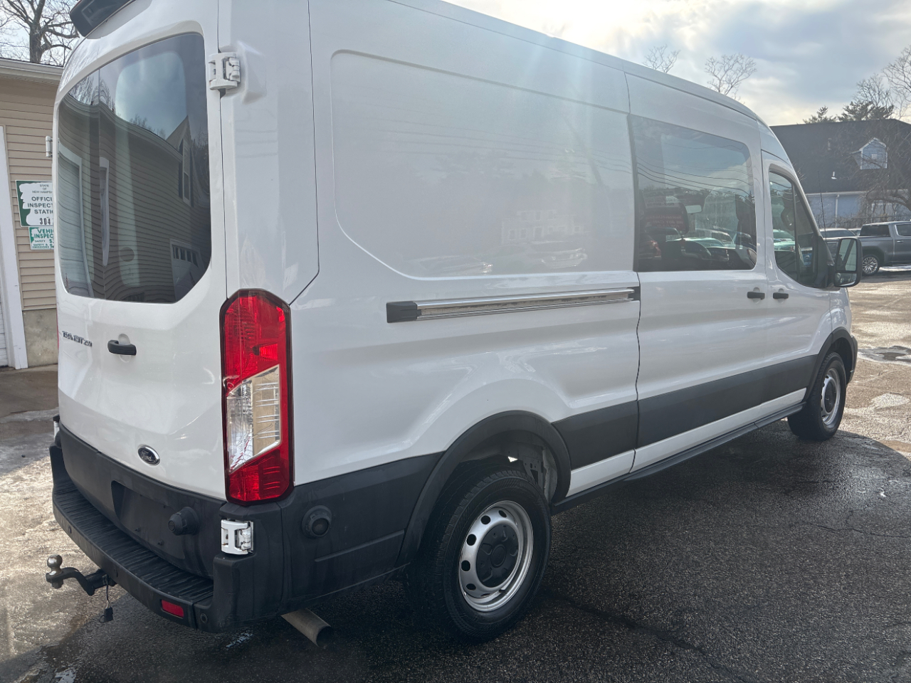 Ford Transit 250 Van Med. Roof w/Sliding Pass. 130-in. WB 2020