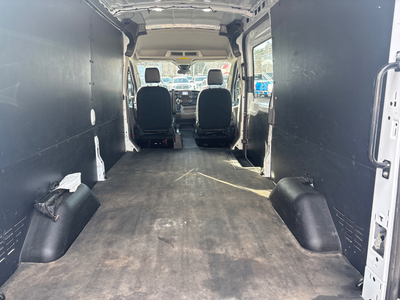 Ford Transit 250 Van Med. Roof w/Sliding Pass. 130-in. WB 2020