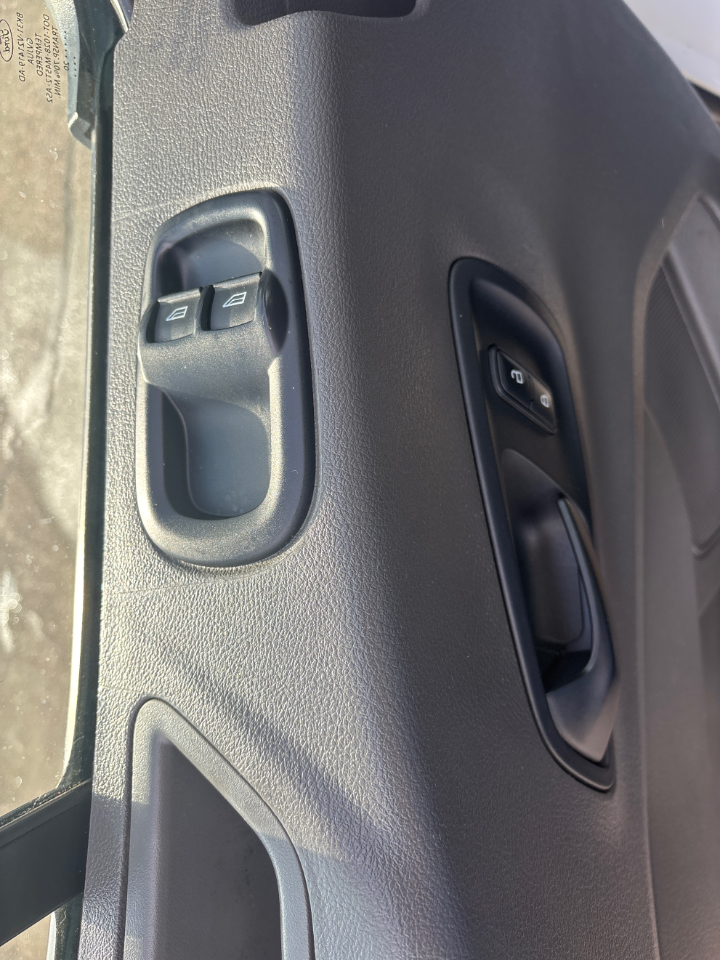 Ford Transit 250 Van Med. Roof w/Sliding Pass. 130-in. WB 2020