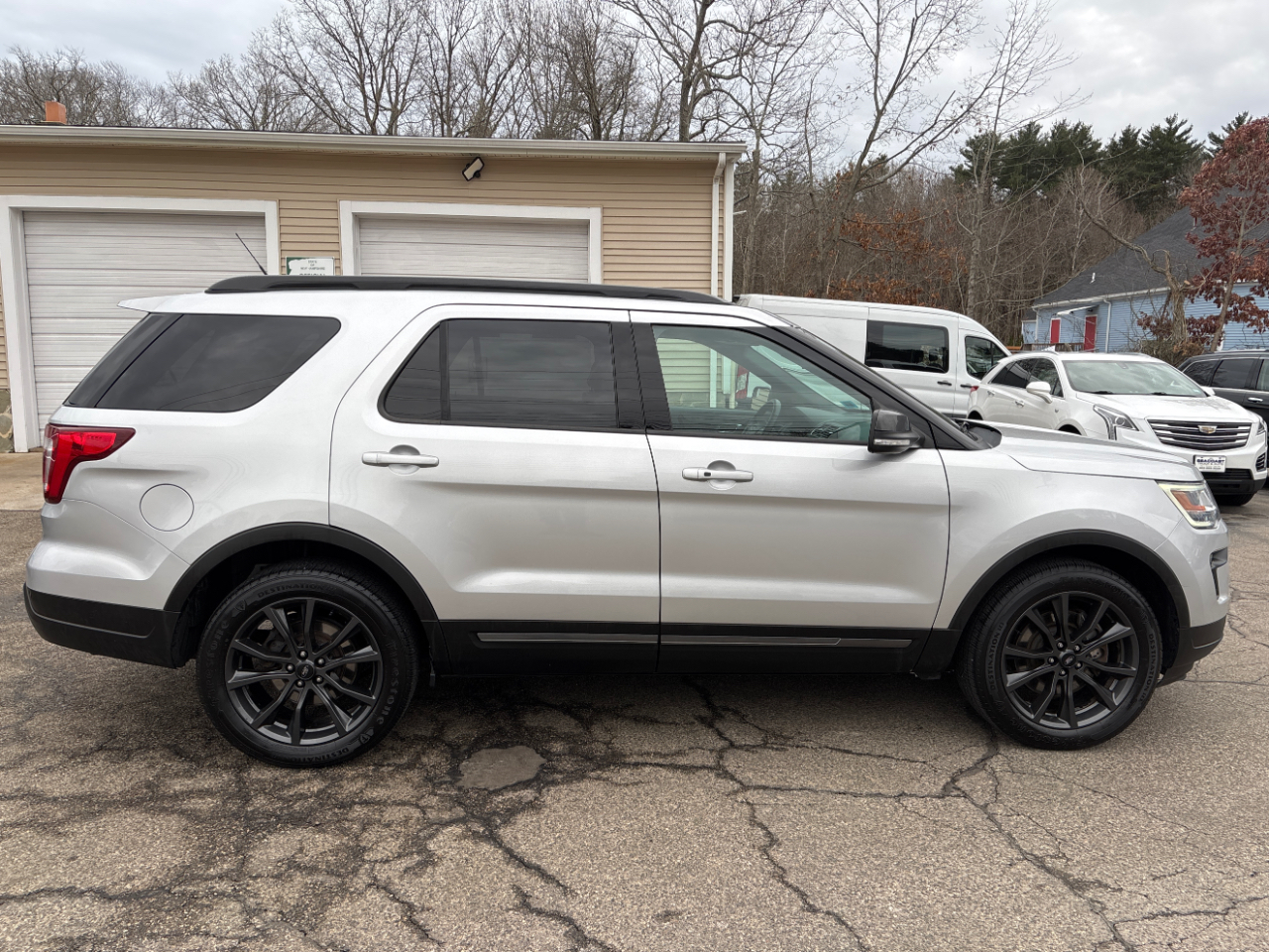Ford Explorer XLT 4WD 2018