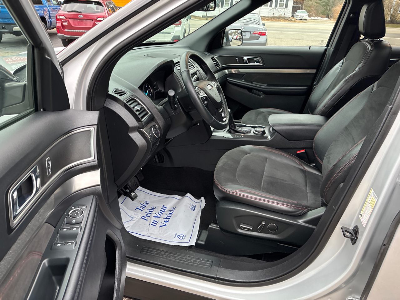 Ford Explorer XLT 4WD 2018